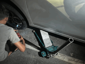 Flat Tyre Fixer
