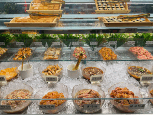 Qian Zhou Hot Pot Restaurant